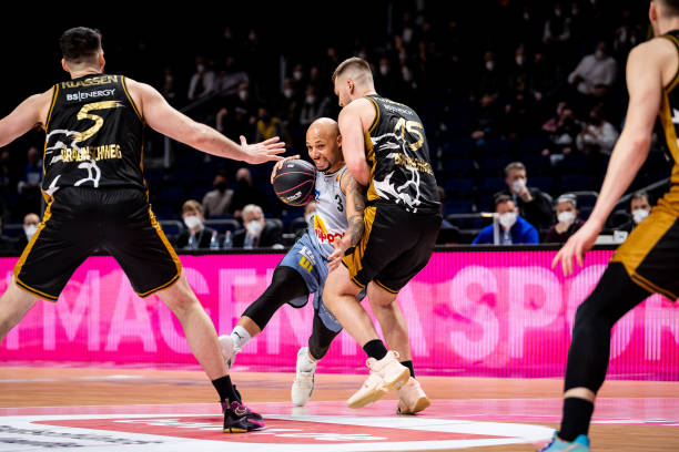 在社交平台 在社交平台