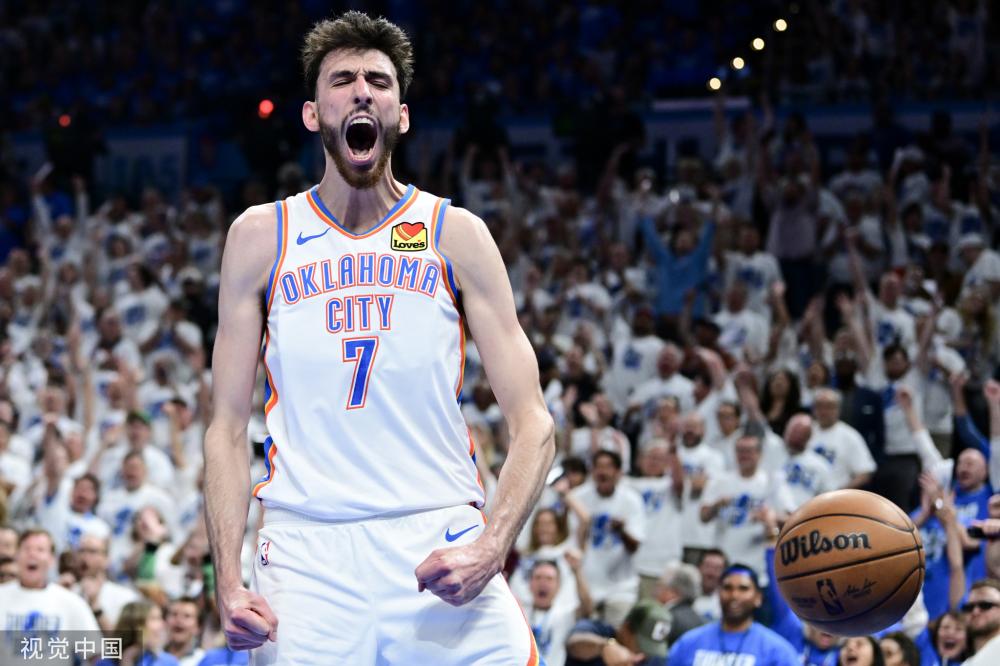 以其出色的 以其出色的